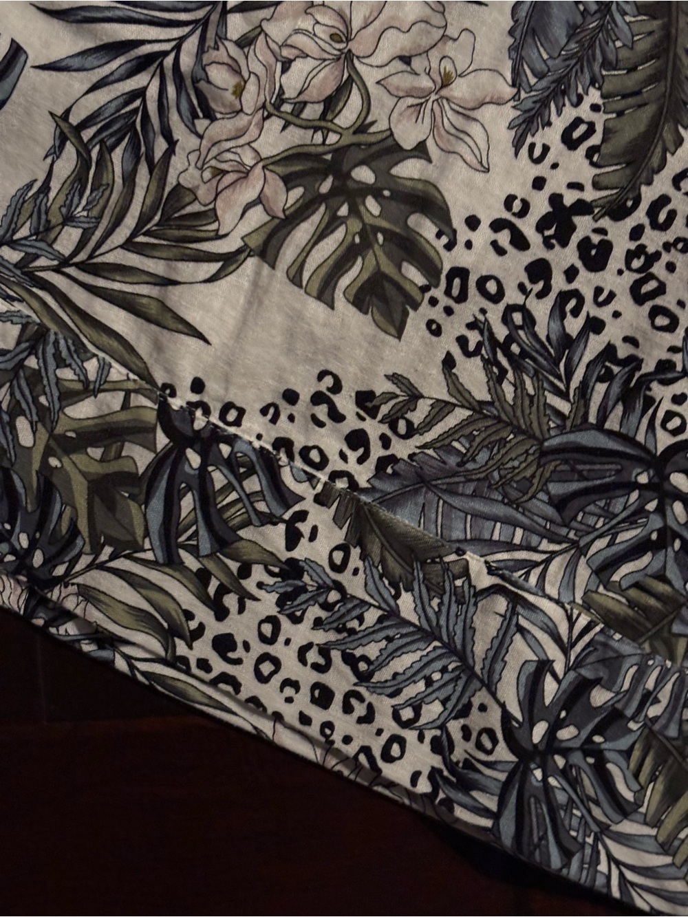 Tahari Linen Blend Dress Tropical Leopard Print Pintuck Shift Womens Size Large - Picture 4 of 7